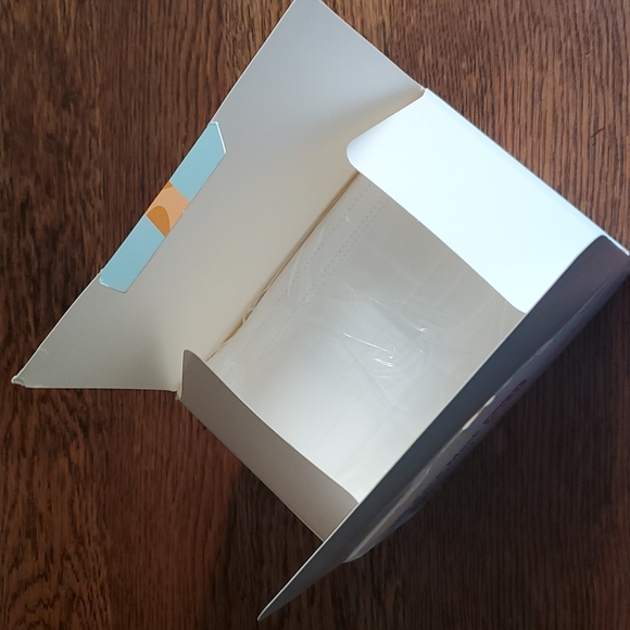 Jesun Children's 4+ Non-Medical Face Masks - Picture 5 of 5